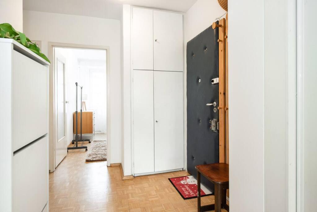 Room, Inflancka 19 Warszawa Eksteriør billede